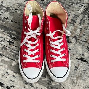 Almost new- Converse Chuck Taylor All-Star Red High-Top Sneakers unisex